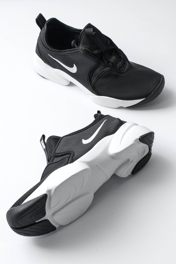Black Sneaker for running